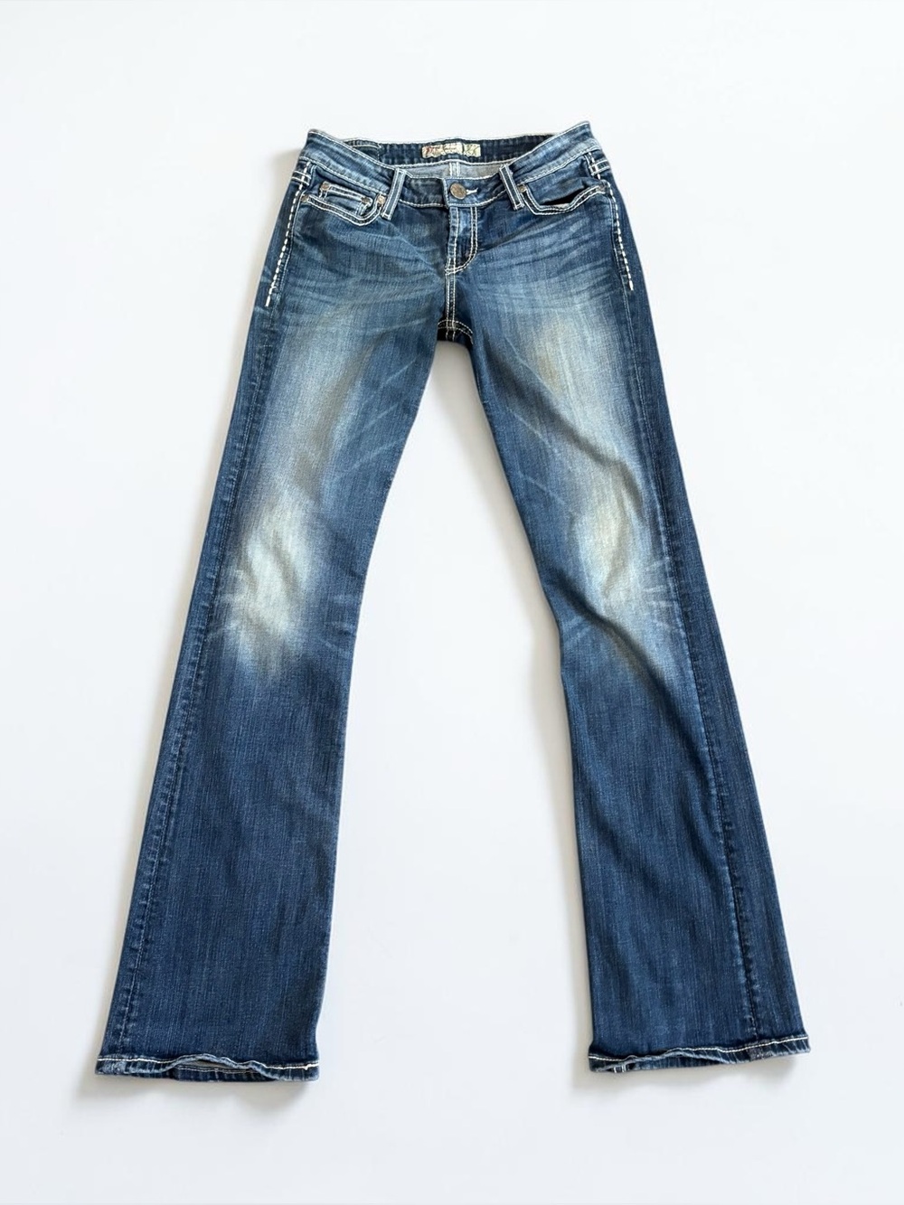 BKE Kate Women’s 27x33 Low Rise Bootcut Jeans Embellished Pockets